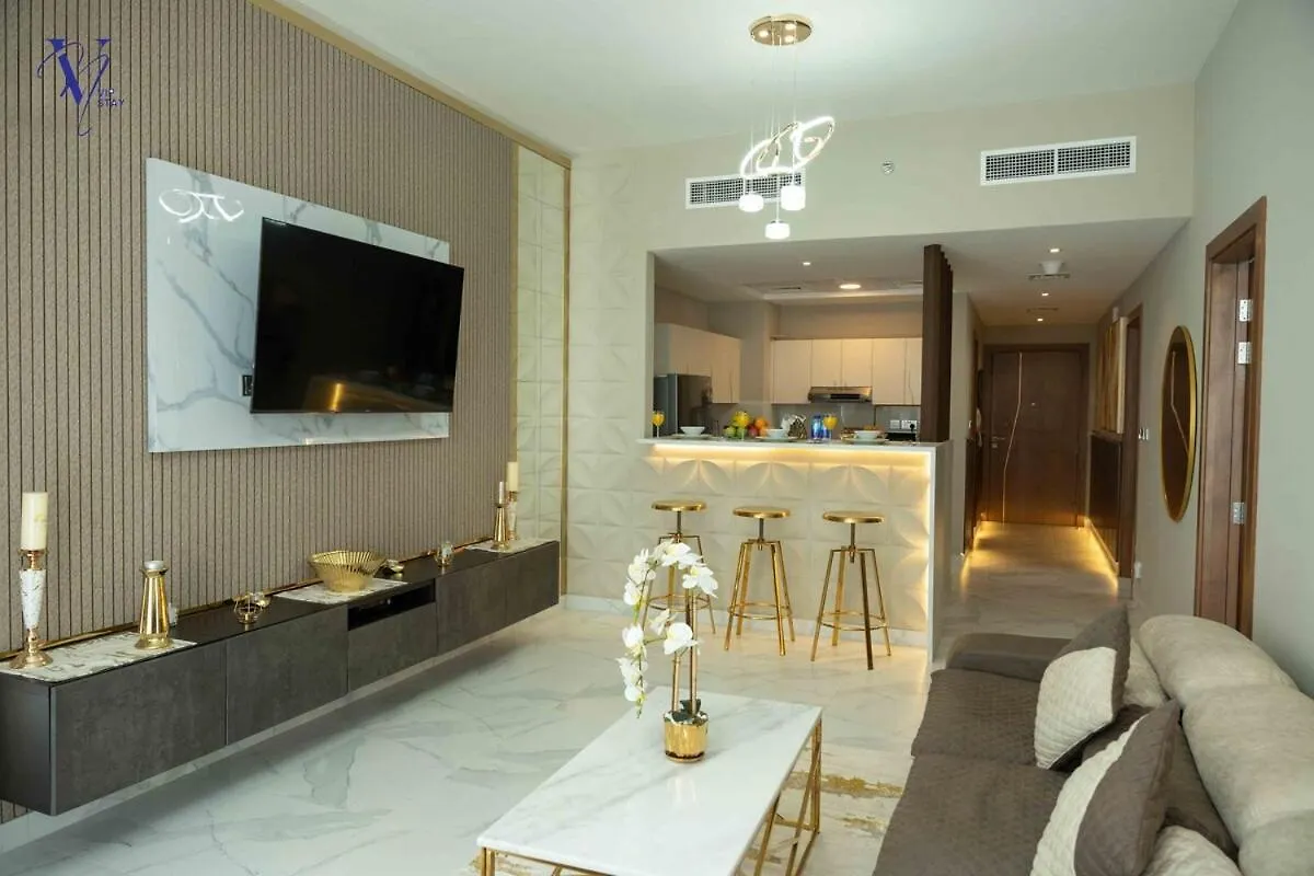 Luxurious 2-Bedroom Haven Dubai Apartment