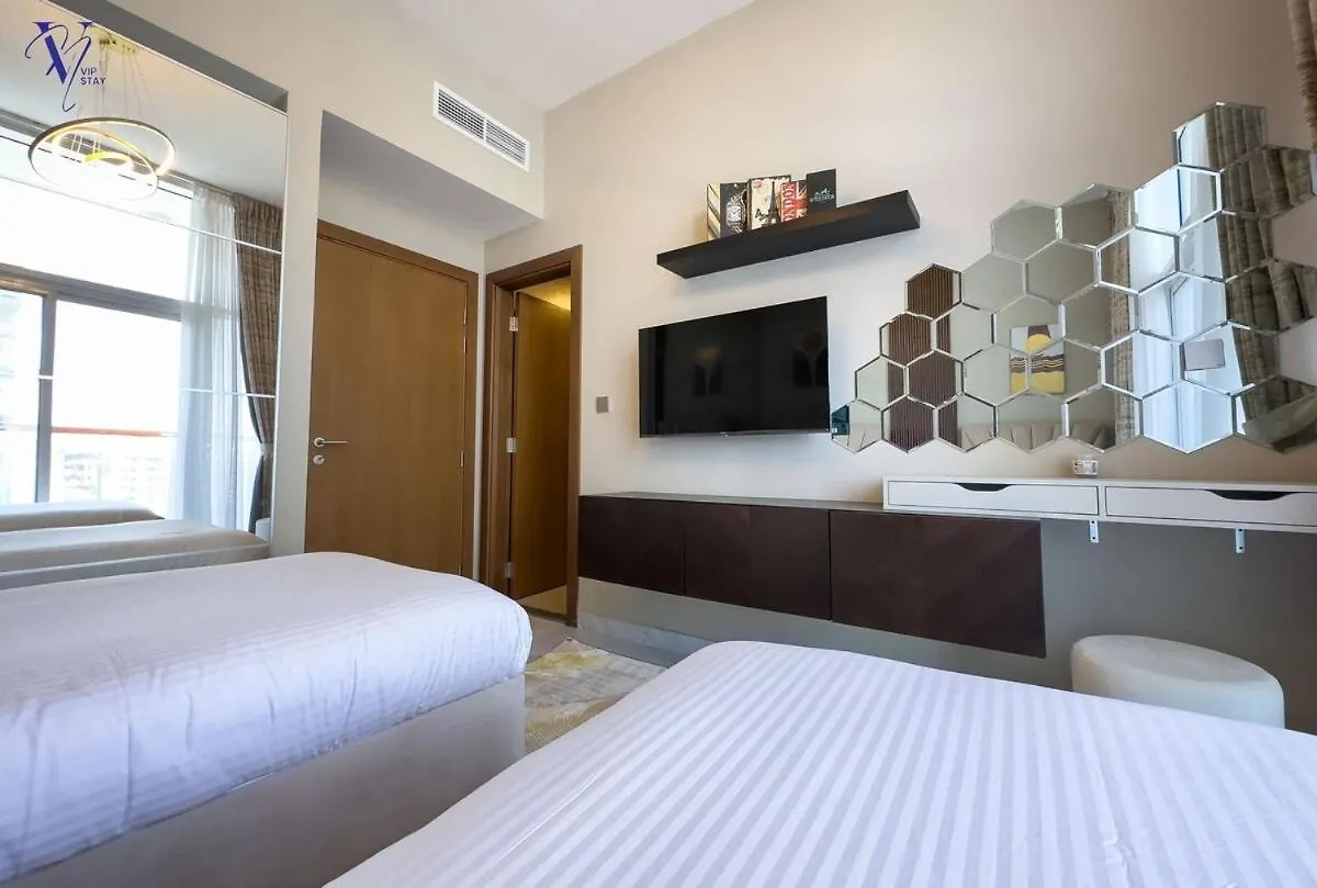 Luxurious 2-Bedroom Haven Dubai 0*,