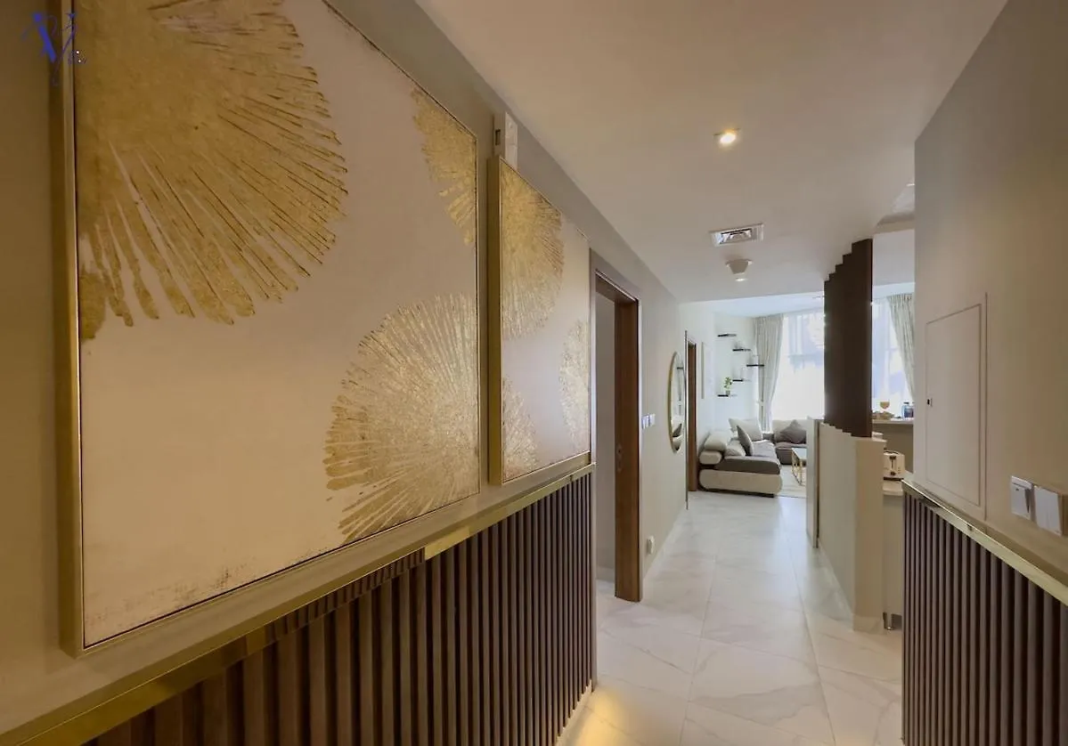 Luxurious 2-Bedroom Haven Dubai Apartment