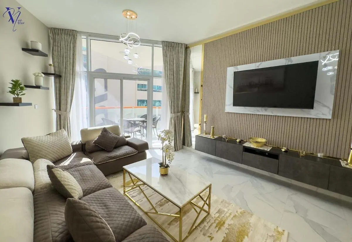 Luxurious 2-Bedroom Haven Dubai Apartment