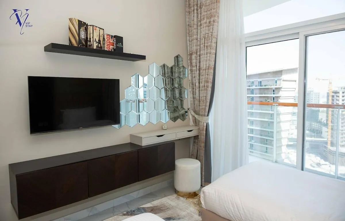Luxurious 2-Bedroom Haven Dubai Apartment