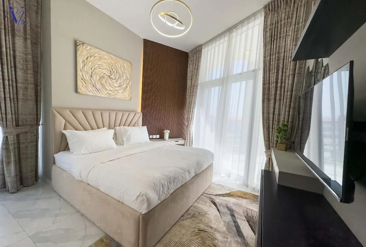 Apartment Luxurious 2-Bedroom Haven Dubai