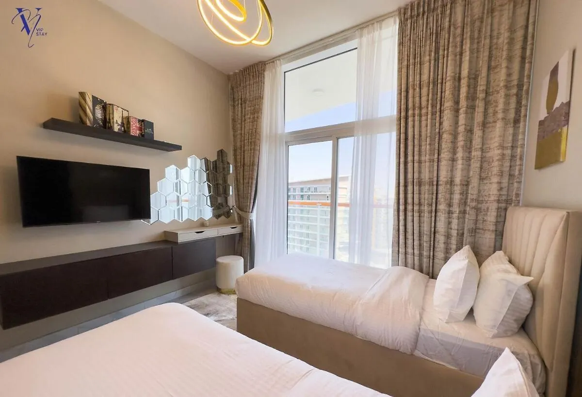 Luxurious 2-Bedroom Haven Dubai 0*,